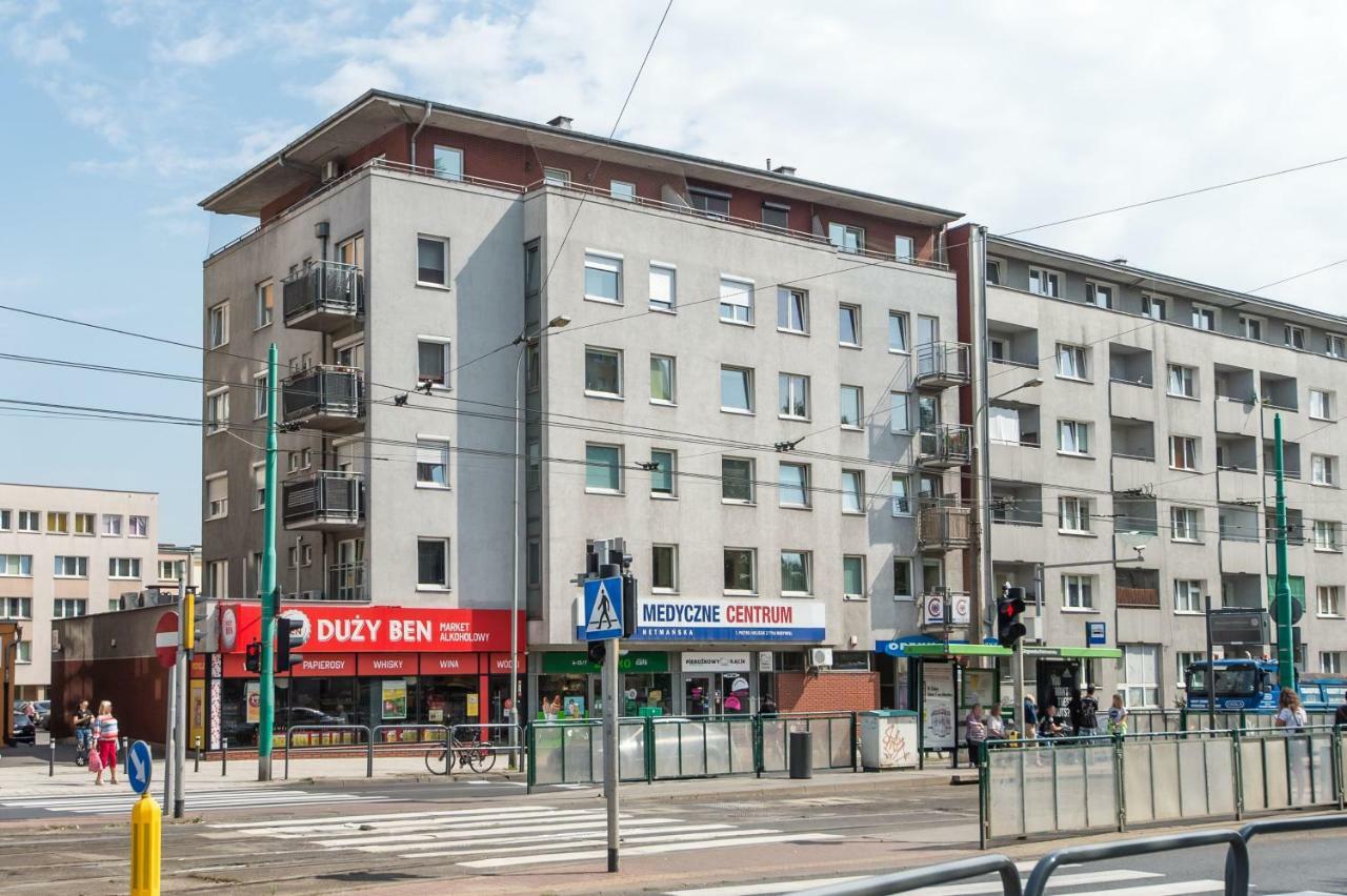 Super-Apartamenty Targi Poznanskie Exterior photo